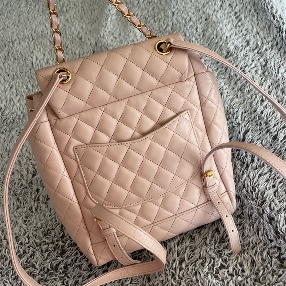 Chanel backpack - Picture 2 of 14